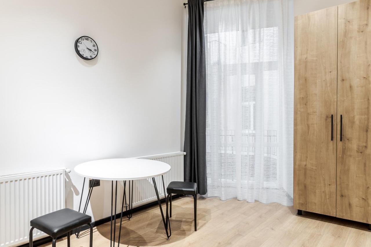 Modern Apartment In The Old City 리비프 외부 사진