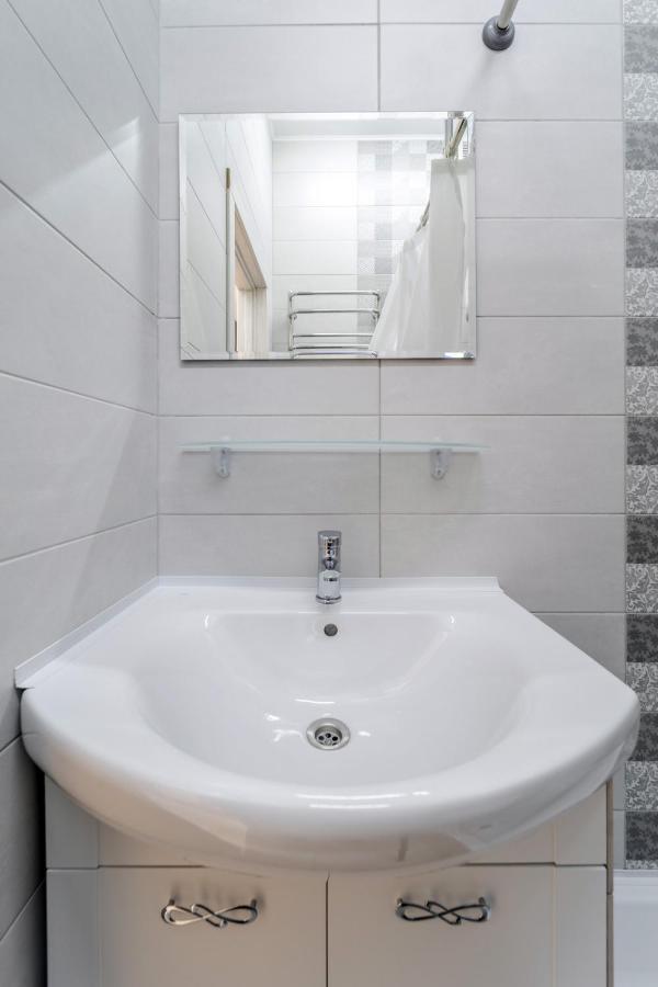 Modern Apartment In The Old City 리비프 외부 사진